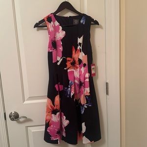 NWT size 4, Vince Camuto Floral dress, sleeveless, comfortable style.